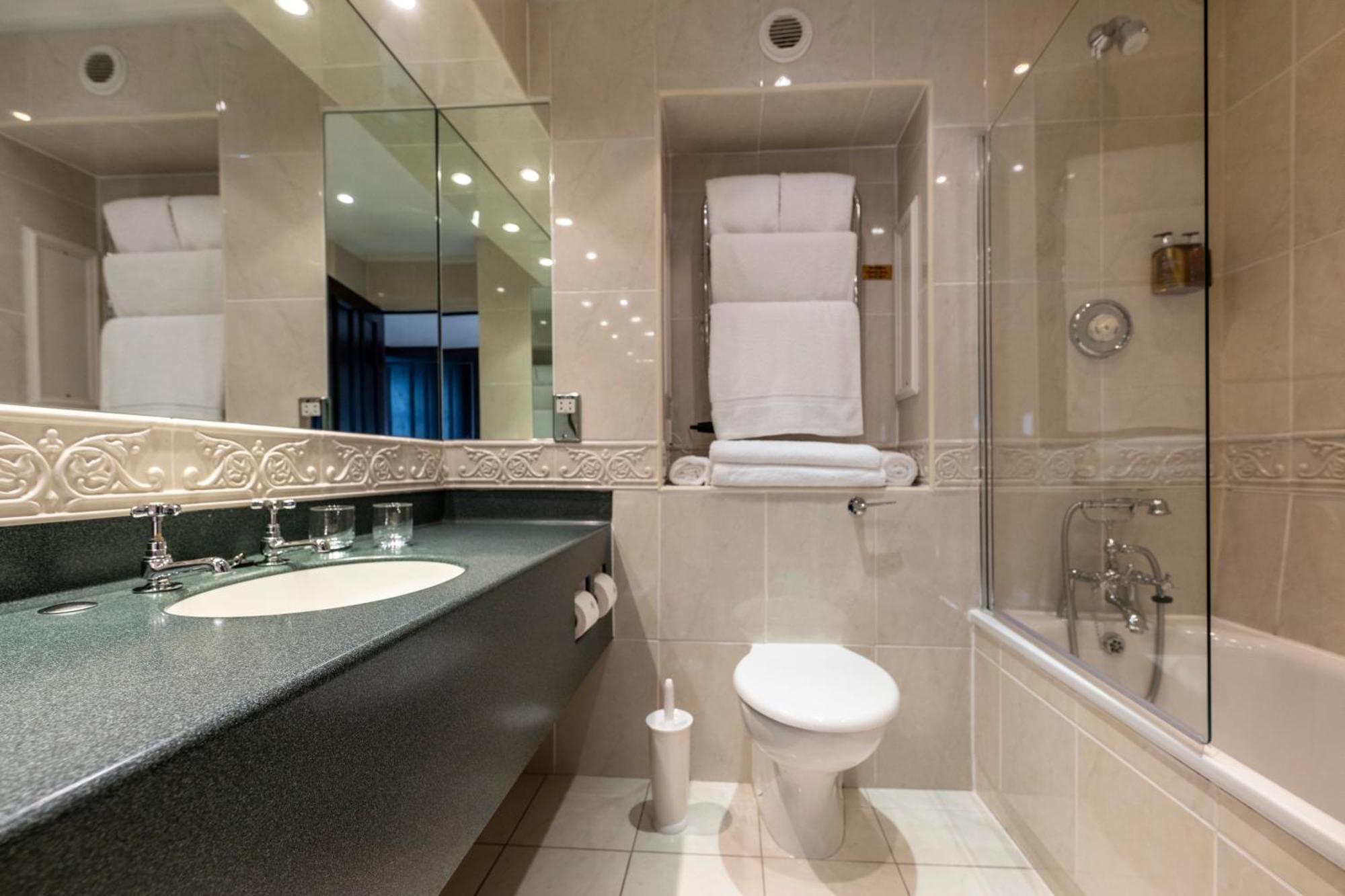 Marcliffe Hotel Aberdeen Bagian luar foto